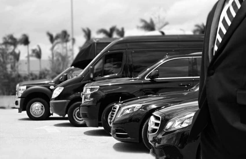 Les 4 avantages D’embauche des Services de Chauffeur de Taxi Professionnel